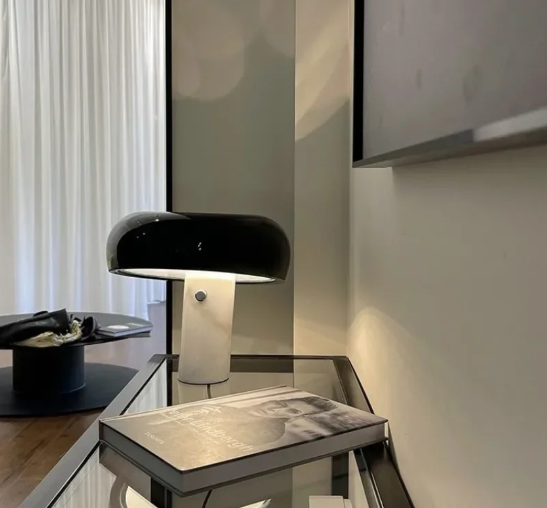 Snoopy Table Lamp – Iconic Design with Artistic Warmth